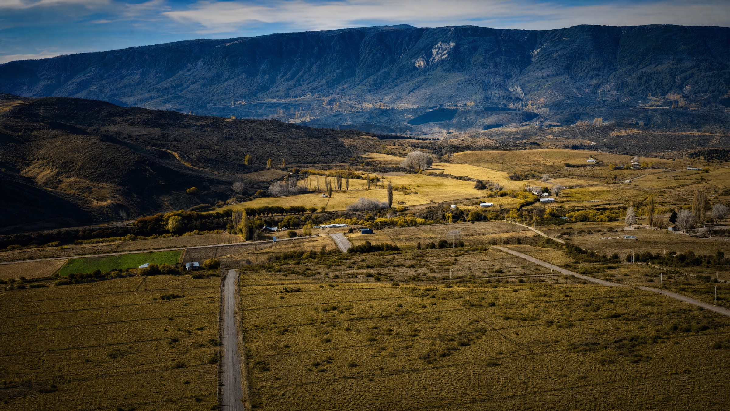 Vista panorámica del valle en Lonquimay, Araucanía Andina